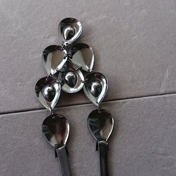 East 5th Statement necklace, charcoal color, teardrop shapes, rhinestones - Picture 8 of 8